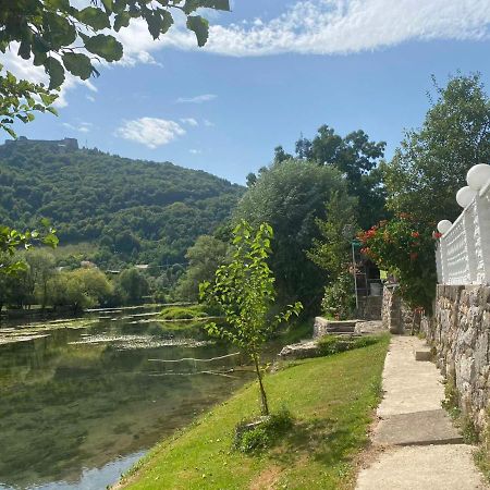 Villa Dino Kulen Vakuf Exteriör bild